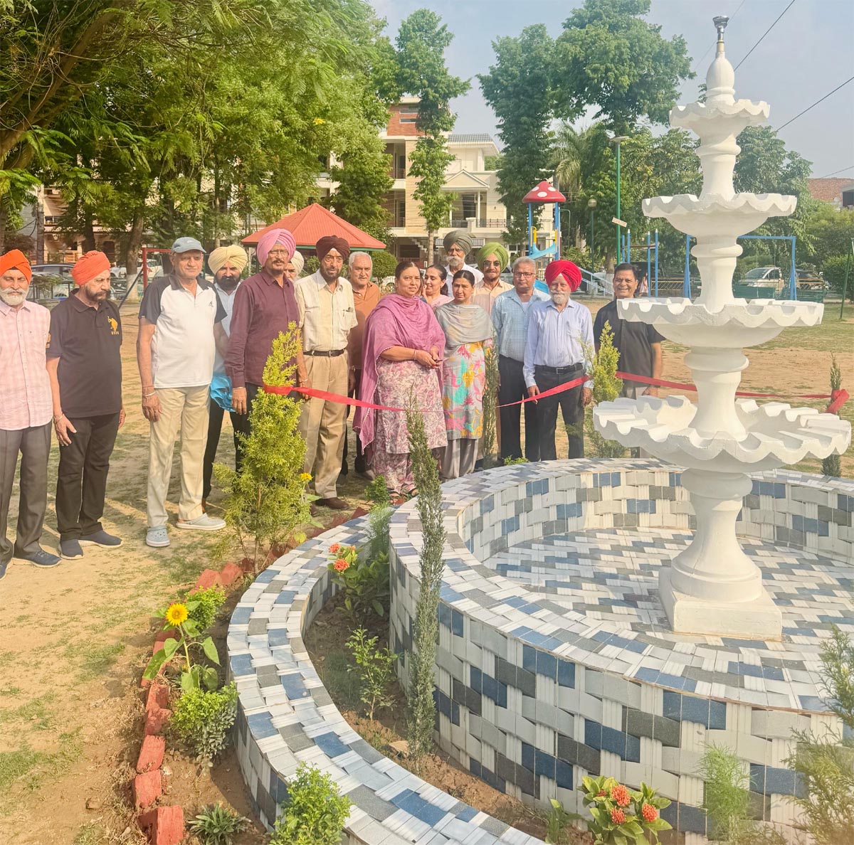 Residents Welfare Society Park Sector 69 Installs Modern Fountain at Park on Its Own